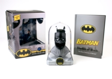 Image for Batman: Deluxe Cowl : Lights up!
