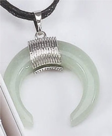 Amulet Pendant – Green Aventurine